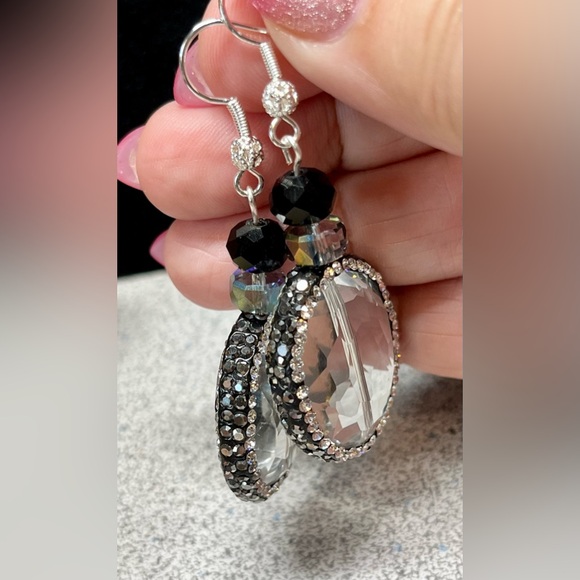 Elegant Crystal Earrings long evening wear - Picture 9 of 15